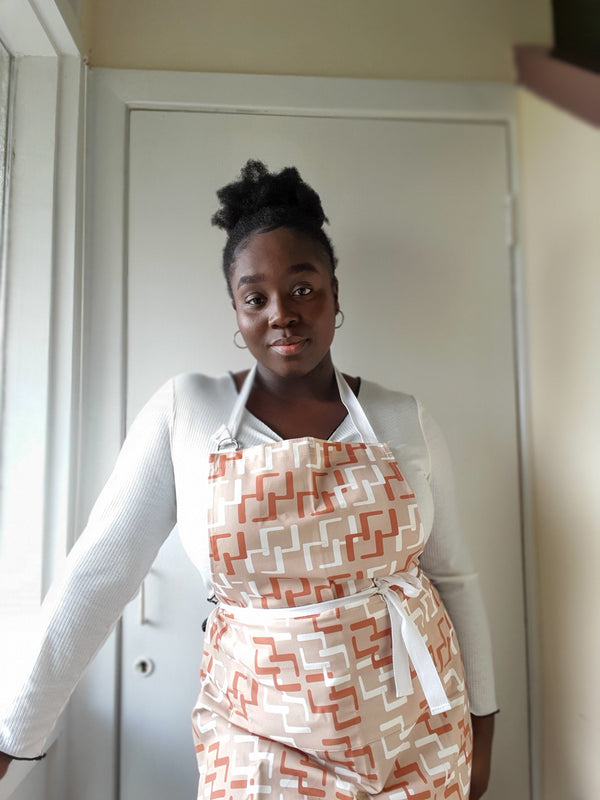 Lois | Founder of Lois Caked it
